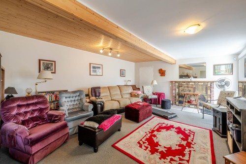 6976 Glover Road, Langley, BC 