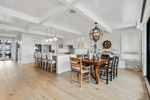 932 Ash Street, White Rock, BC - Indoor Photo Showing Dining Room