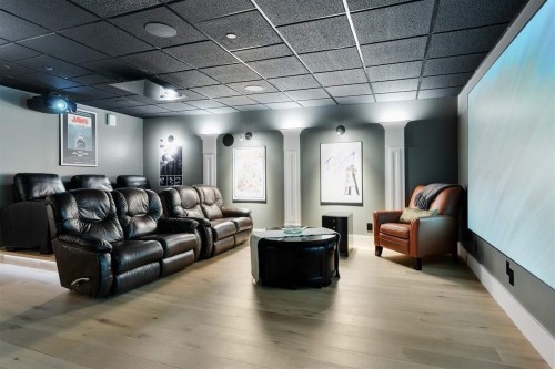 932 Ash Street, White Rock, BC - Indoor
