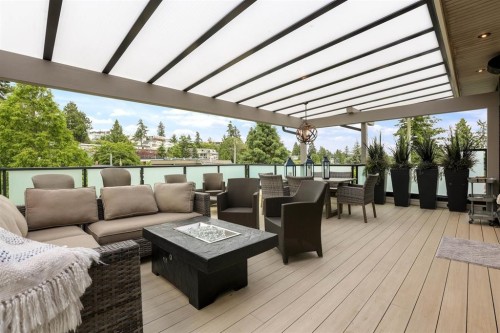 932 Ash Street, White Rock, BC - Outdoor With Deck Patio Veranda With Exterior
