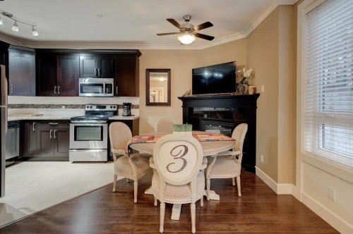 932 Ash Street, White Rock, BC - Indoor Photo Showing Other Room