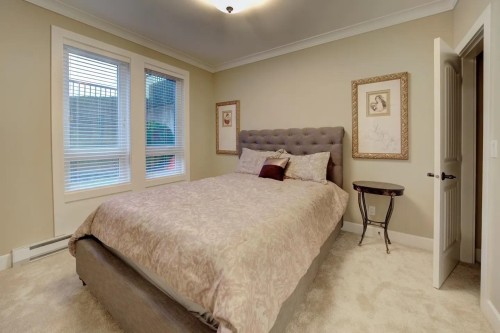 932 Ash Street, White Rock, BC - Indoor Photo Showing Bedroom