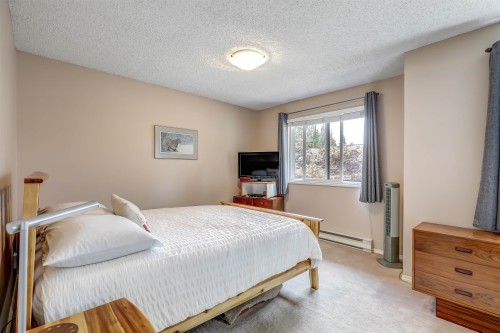 82-6622 Baker Road, Delta, BC - Indoor Photo Showing Bedroom