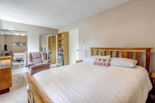 82-6622 Baker Road, Delta, BC - Indoor Photo Showing Bedroom