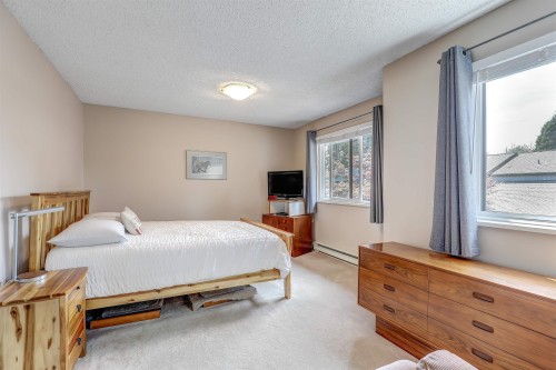 82-6622 Baker Road, Delta, BC - Indoor Photo Showing Bedroom