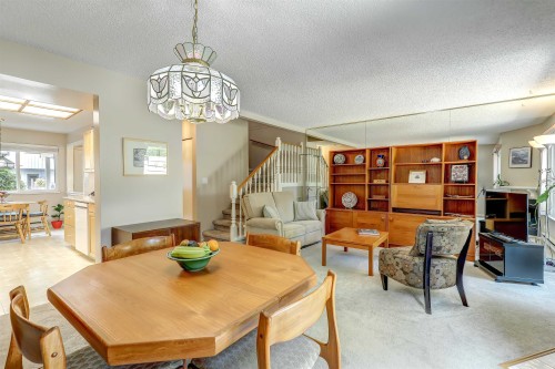 82-6622 Baker Road, Delta, BC - Indoor Photo Showing Dining Room