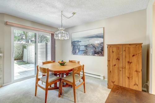 82-6622 Baker Road, Delta, BC - Indoor Photo Showing Dining Room