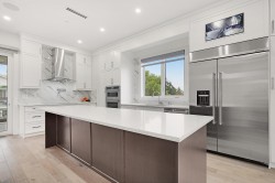 838 Stevens Street  White Rock, BC V4B 4X2