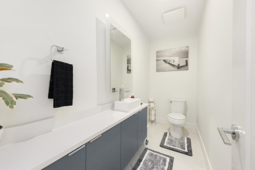 9-19790 55A Avenue, Langley, BC - Indoor Photo Showing Bathroom