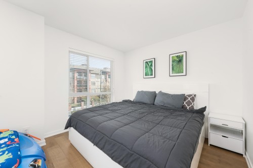9-19790 55A Avenue, Langley, BC - Indoor Photo Showing Bedroom