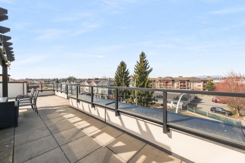 9-19790 55A Avenue, Langley, BC - Outdoor With View