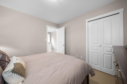 18565 67 Avenue, Surrey, BC - Indoor Photo Showing Bedroom