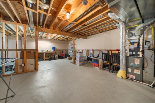 18565 67 Avenue, Surrey, BC - Indoor Photo Showing Basement