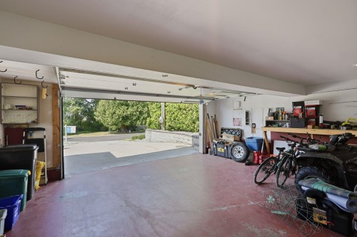 11554 92A Avenue, Delta, BC - Indoor Photo Showing Other Room