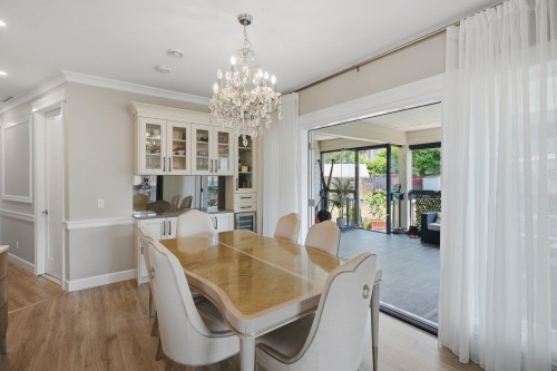 11554 92A Avenue, Delta, BC - Indoor Photo Showing Dining Room