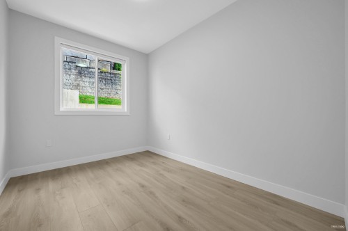 11342 River Road, Surrey, BC - Indoor Photo Showing Other Room