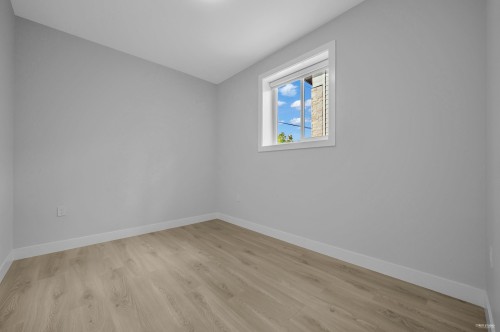 11342 River Road, Surrey, BC - Indoor Photo Showing Other Room