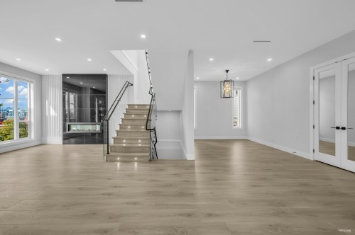 11342 River Road, Surrey, BC - Indoor