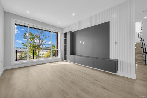 11342 River Road, Surrey, BC - Indoor