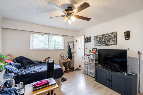 11380 75B Avenue, Delta, BC - Indoor Photo Showing Bedroom