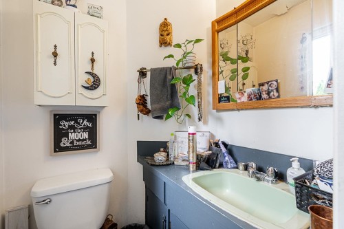 11380 75B Avenue, Delta, BC - Indoor Photo Showing Bathroom
