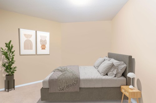 221-19528 Fraser Highway, Surrey, BC - Indoor Photo Showing Bedroom