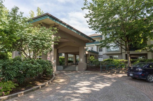 221-19528 Fraser Highway, Surrey, BC - Outdoor