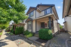 19442 67a Avenue Surrey, BC V4N 5T4