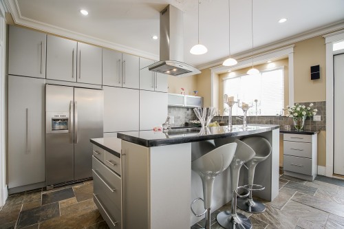15075 70A Avenue, Surrey, BC 