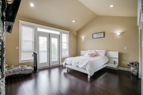 15075 70A Avenue, Surrey, BC 