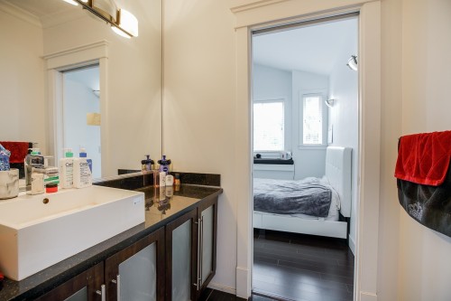 15075 70A Avenue, Surrey, BC 