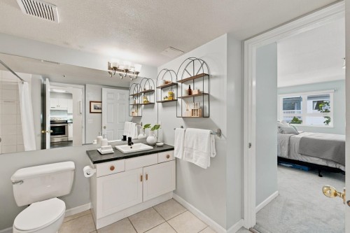 204-20125 55A Avenue, Langley, BC - Indoor Photo Showing Bathroom