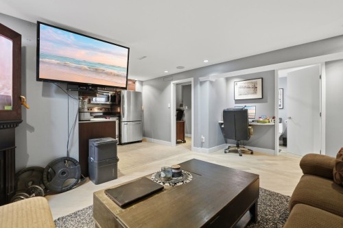 11779 Lyon Road, Delta, BC - Indoor