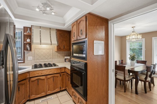 11779 Lyon Road, Delta, BC - Indoor Photo Showing Kitchen