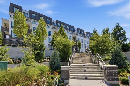 B606-20078 85 Avenue, Langley, BC - Outdoor With Facade