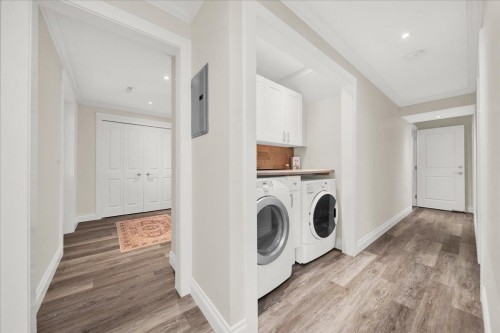 16063 8 Avenue, Surrey, BC - Indoor Photo Showing Laundry Room