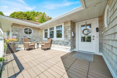 16063 8 Avenue, Surrey, BC - Outdoor With Deck Patio Veranda With Exterior