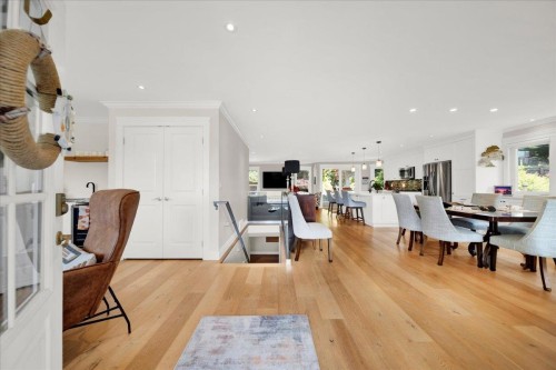 16063 8 Avenue, Surrey, BC - Indoor Photo Showing Dining Room