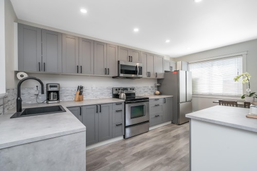 62-27456 32 Avenue  Langley, BC V4W 3P1