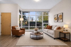 TH6-10378 133 Street Surrey, BC V3T 0K6