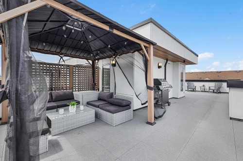 20-19749 55 Avenue, Langley, BC - Outdoor With Deck Patio Veranda With Exterior