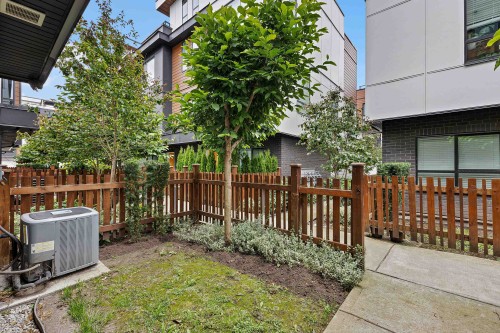 20-19749 55 Avenue, Langley, BC - Outdoor With Exterior