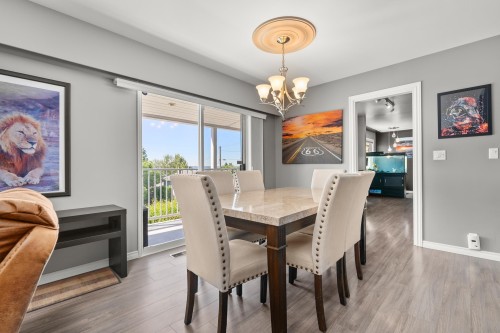 33580 5Th Avenue, Mission, BC - Indoor Photo Showing Dining Room