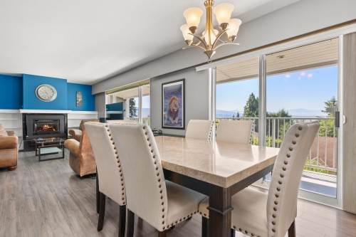33580 5Th Avenue, Mission, BC - Indoor Photo Showing Dining Room With Fireplace