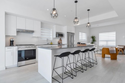 77-7381 Preston Boulevard, Mission, BC - Indoor Photo Showing Kitchen With Upgraded Kitchen