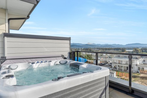 77-7381 Preston Boulevard, Mission, BC - Outdoor With Exterior