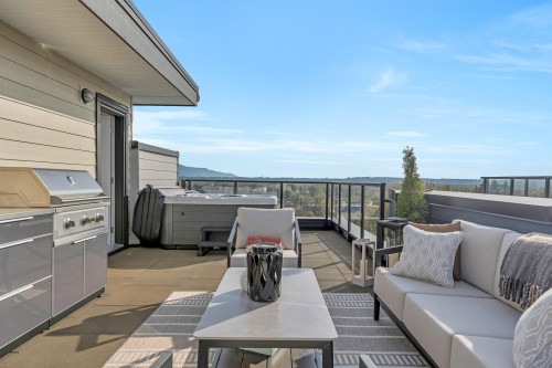 77-7381 Preston Boulevard, Mission, BC - Outdoor With Deck Patio Veranda With Exterior