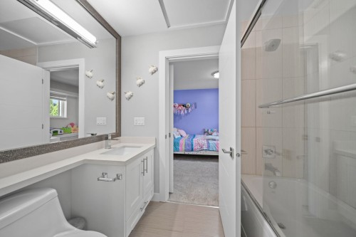 27247 33B Avenue, Langley, BC - Indoor Photo Showing Bathroom