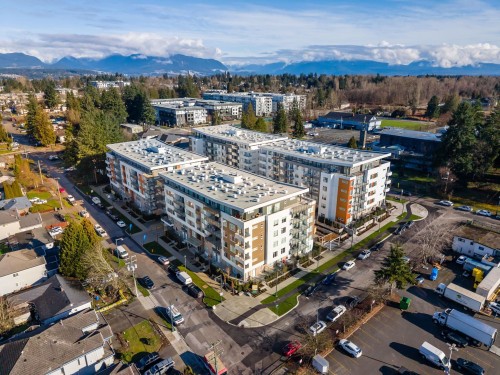 413-10485 139 Street  Surrey, BC V3T 0W3