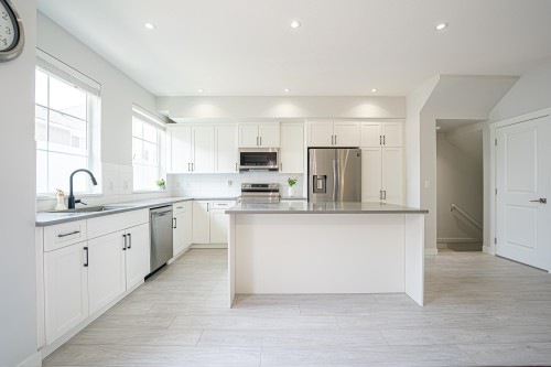 68-20180 84 Avenue, Langley, BC - Indoor Photo Showing Kitchen With Upgraded Kitchen